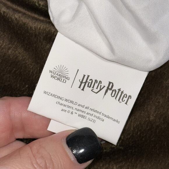 Wizarding World of Harry Potter plush backpack and adjustable straps back pocket - Picture 6 of 9